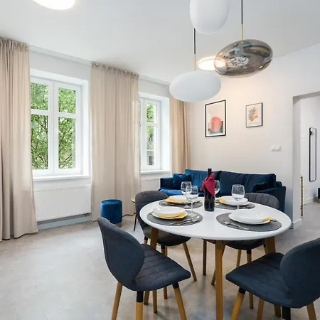 Apartment City Center Sikorskiego By Renters *